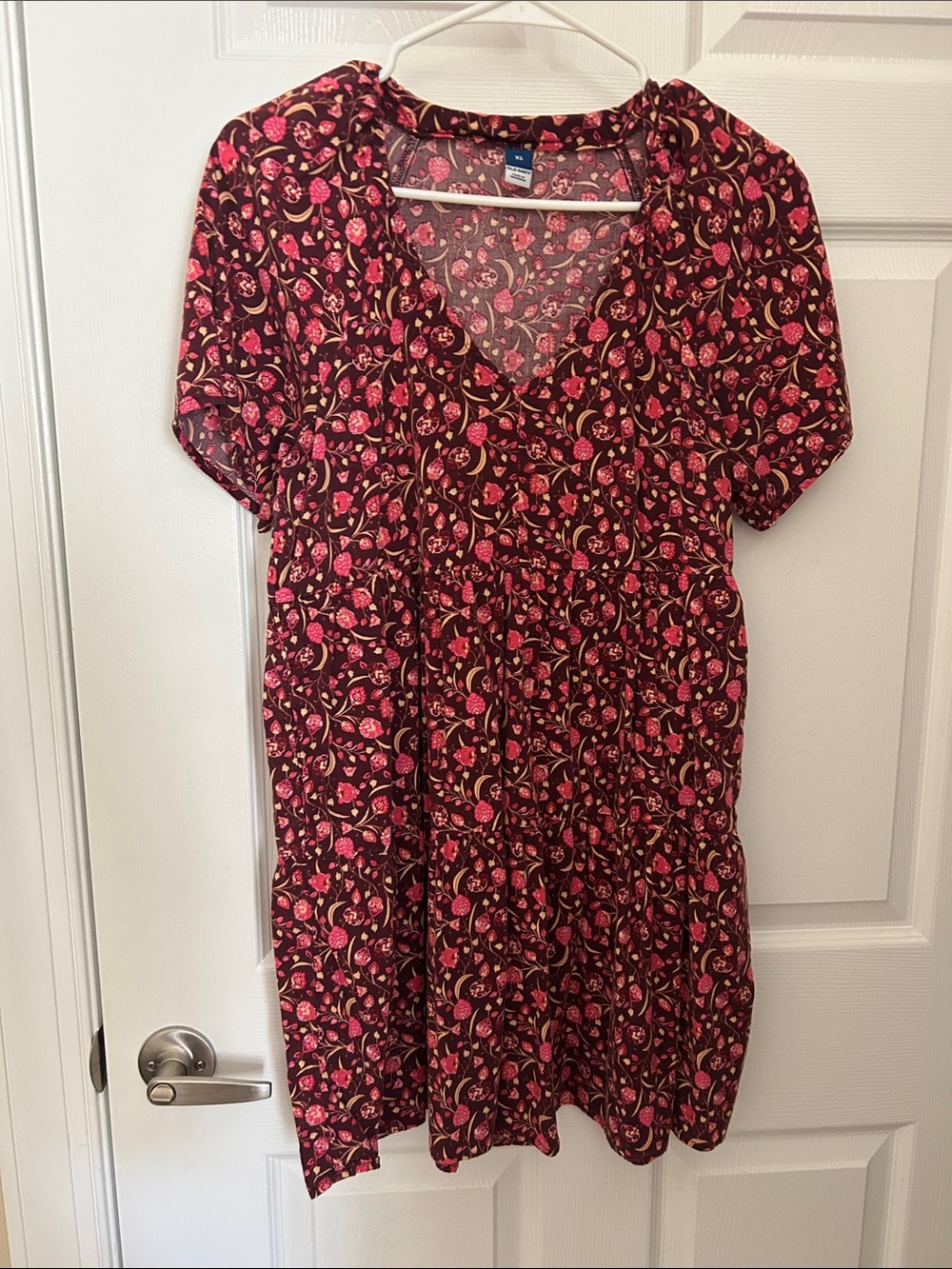 Old Navy Burgundy Floral Short-Sleeve V-Neck Dress